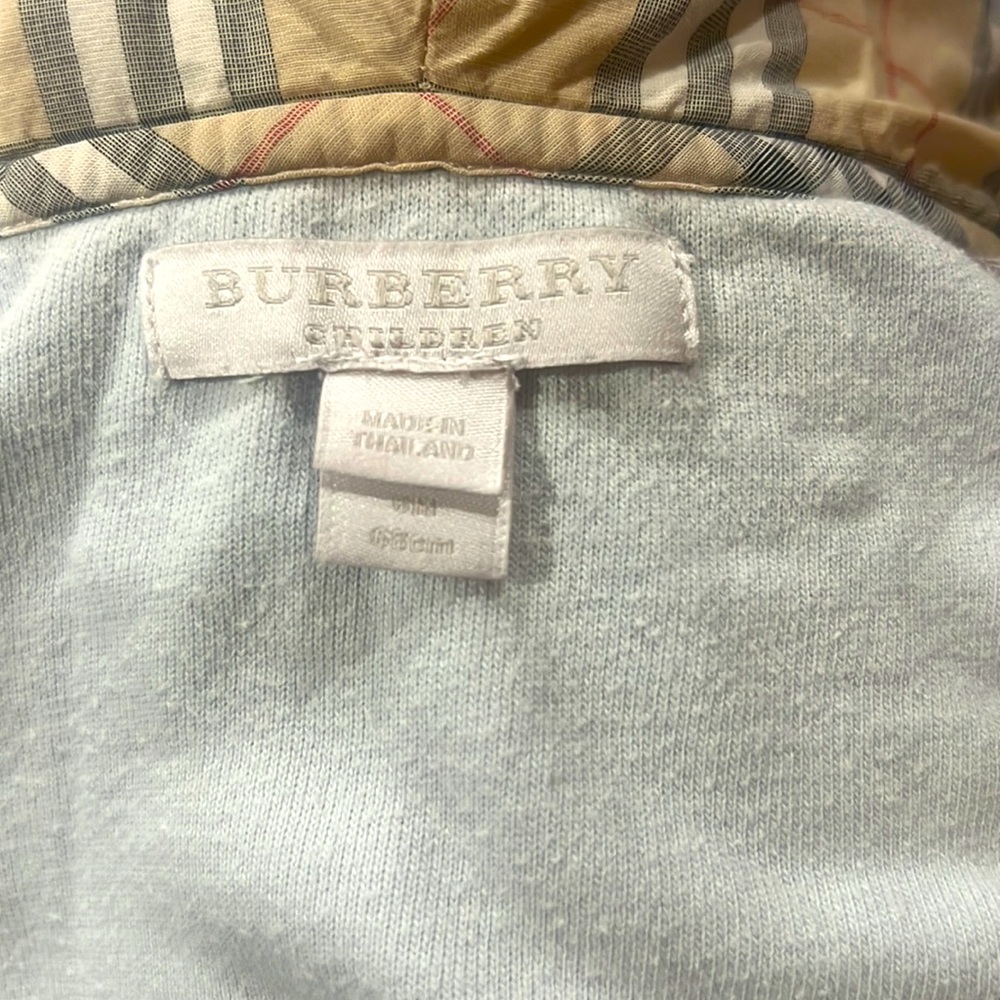 Burberry suéter size 6 M